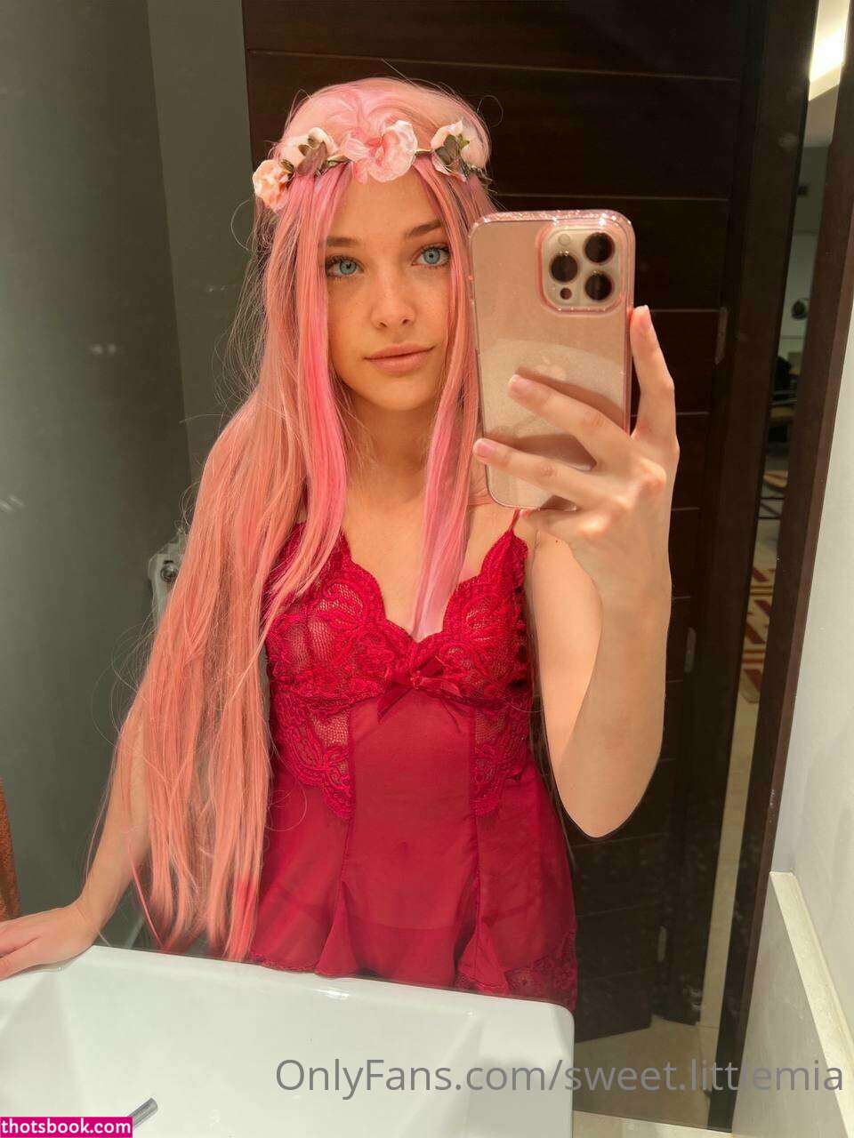 Sweet Little Mia sweet littlemia Nude Leaks OnlyFans Photos #3 1501358