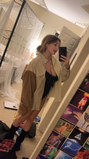 Sara Dobrik Nude Leaks OnlyFans Photos #8