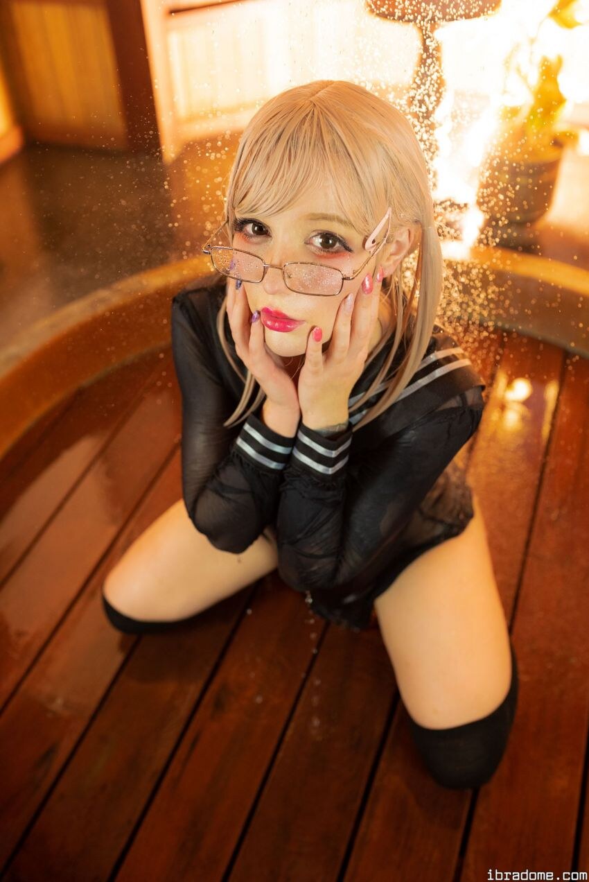 Katyuska Moonfox - Shower 39426