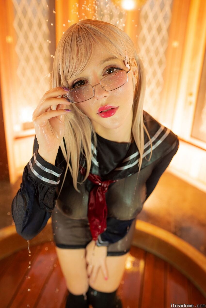 Katyuska Moonfox - Shower 39431