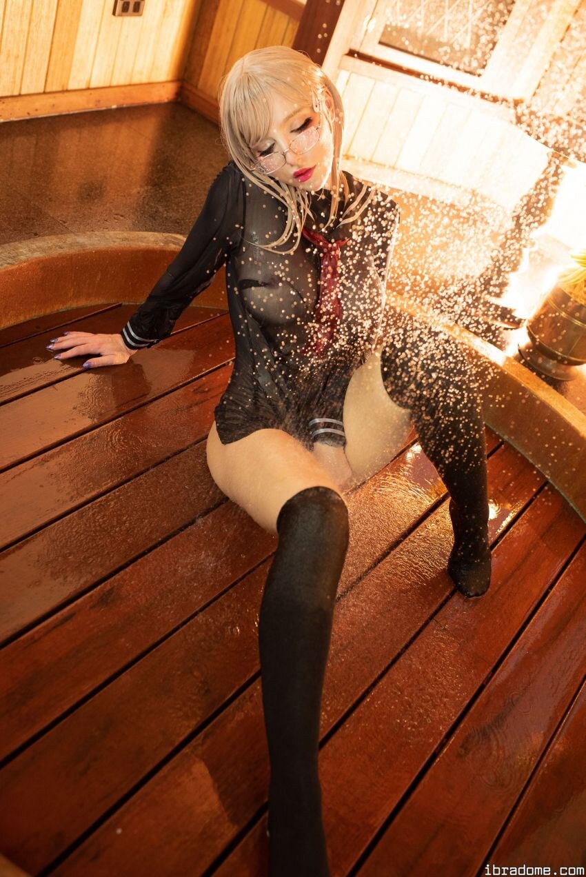 Katyuska Moonfox - Shower 39449