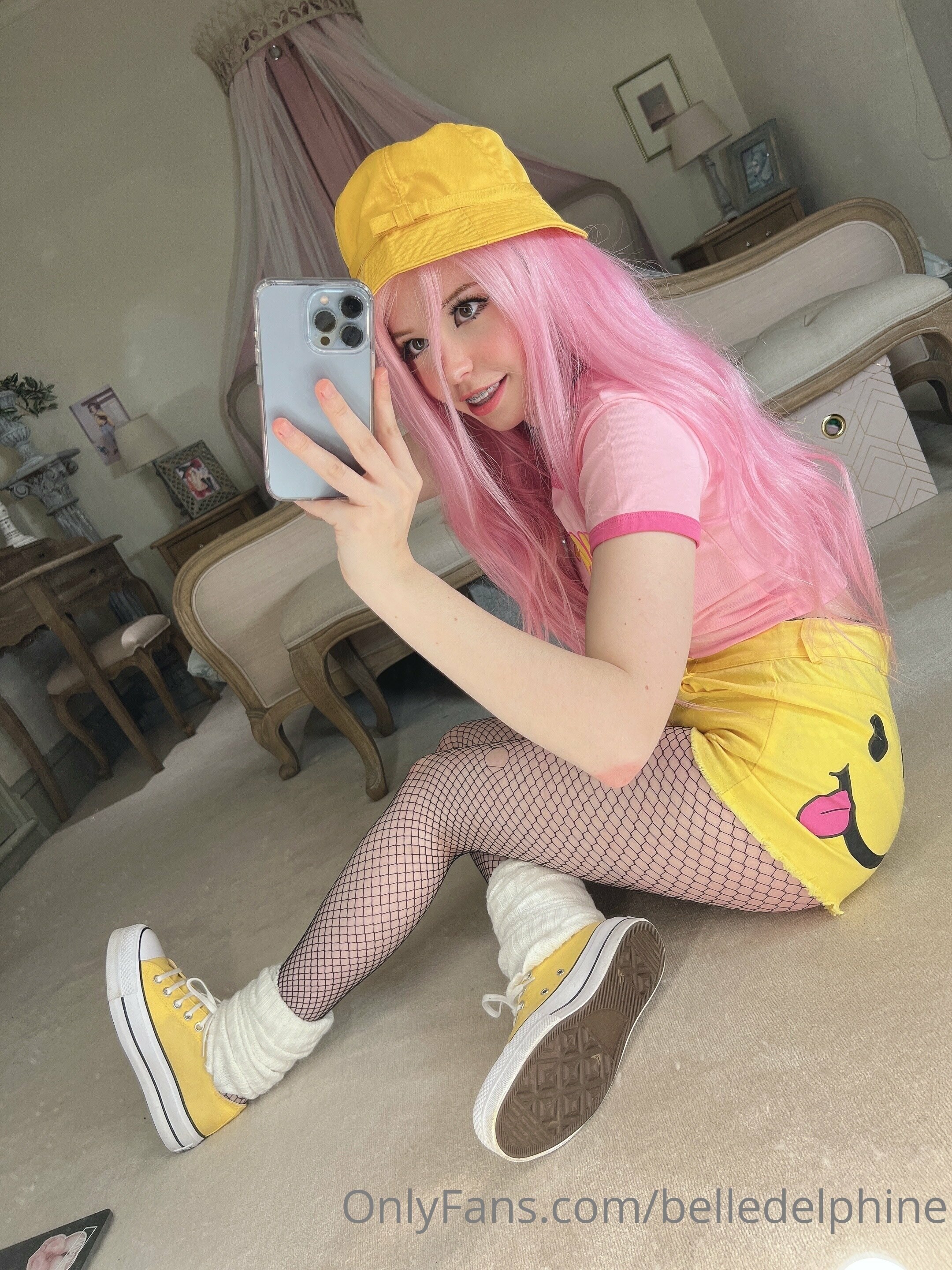 Belle Delphine Yellow Hat Set 118809