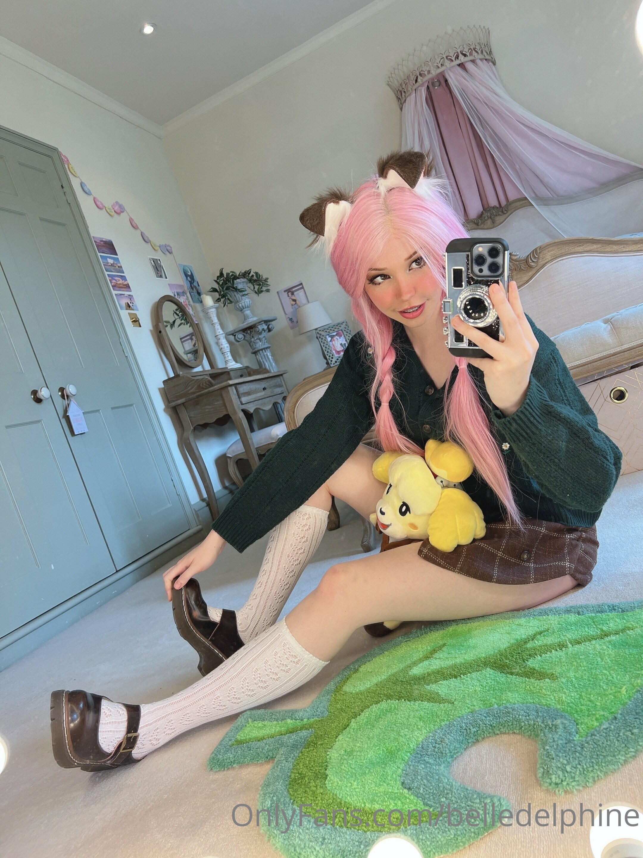 Belle Delphine Animal Crossing Set 119053