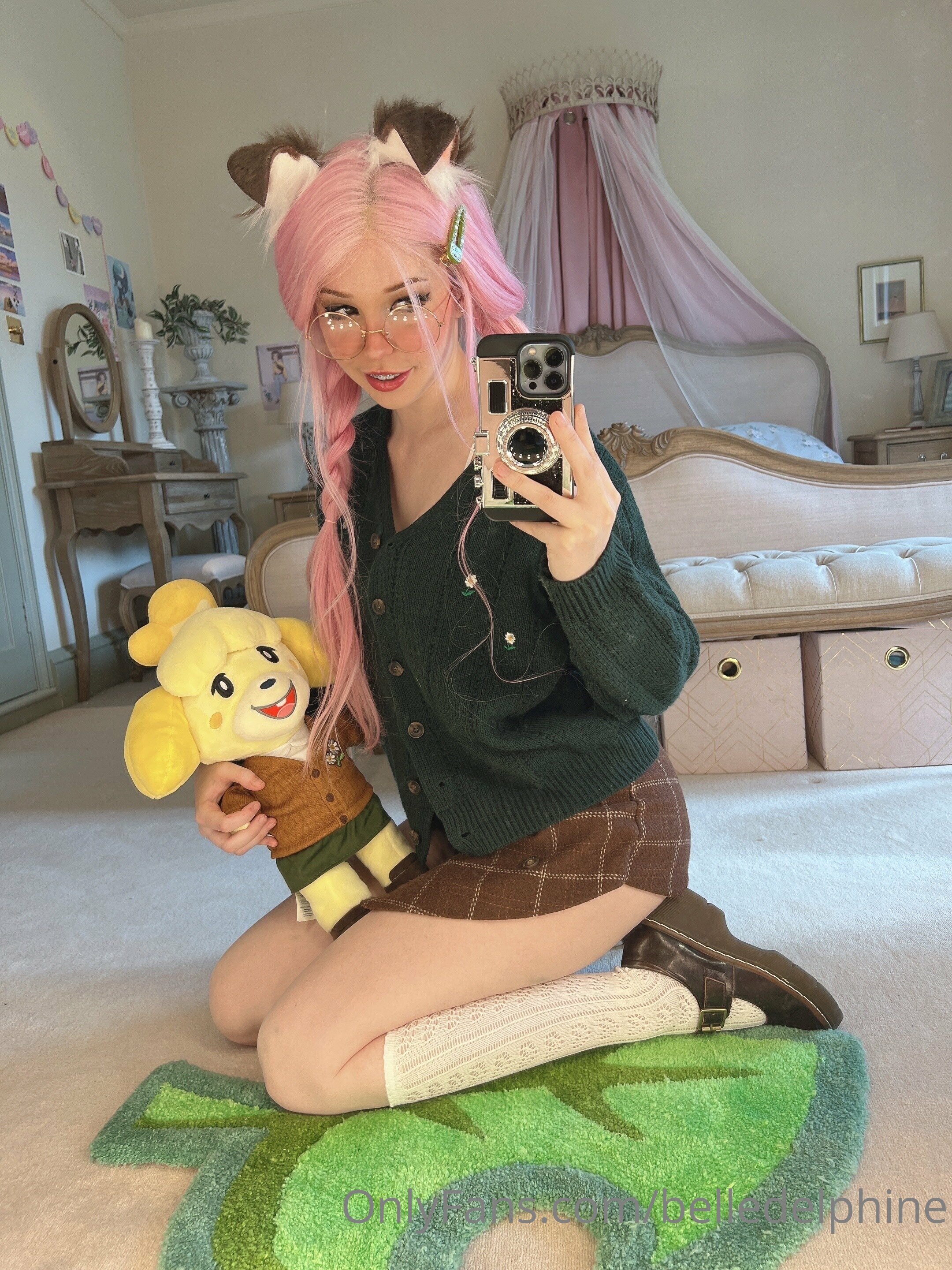 Belle Delphine Animal Crossing Set 119056