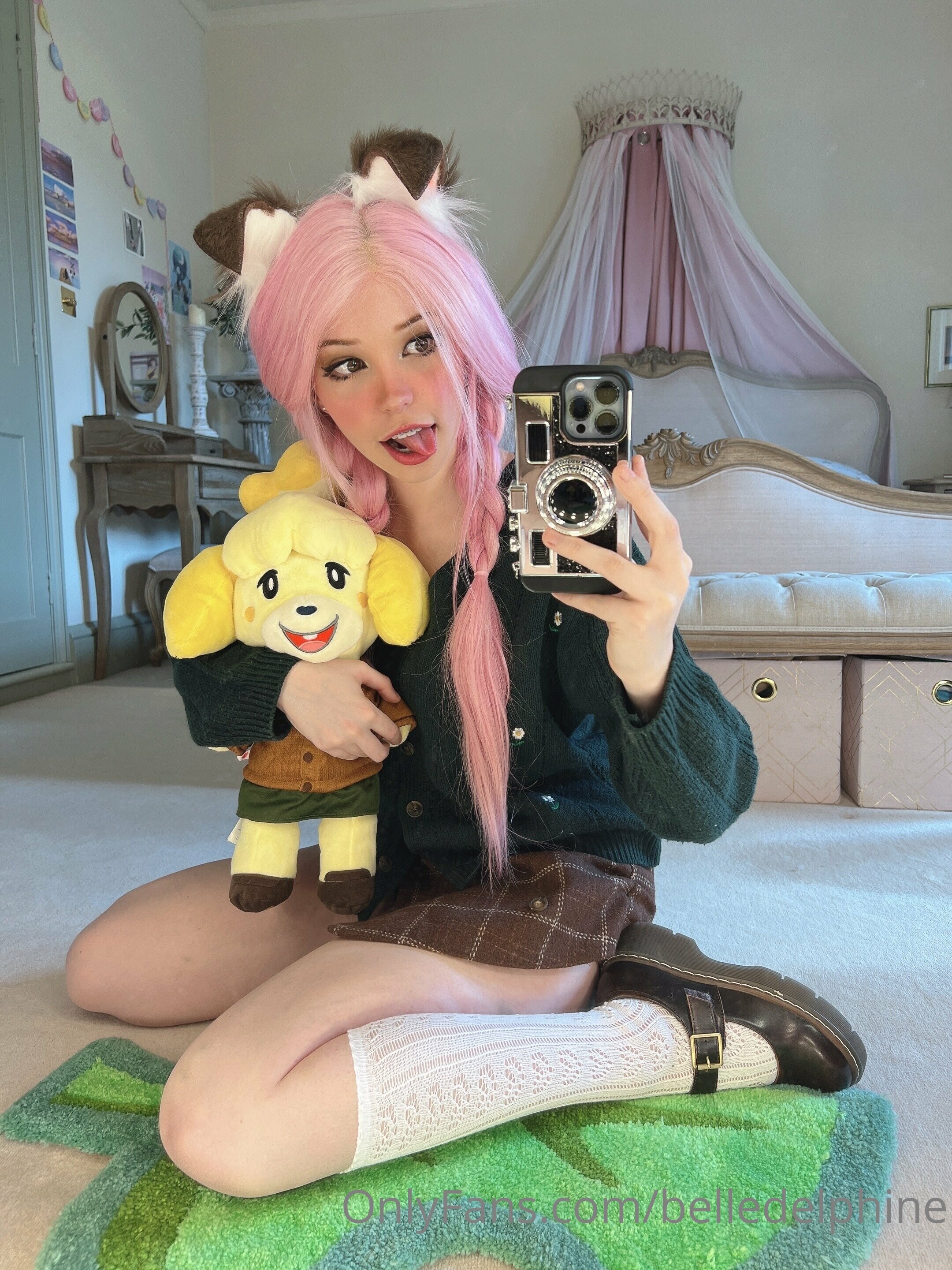 Belle Delphine Animal Crossing Set 119079