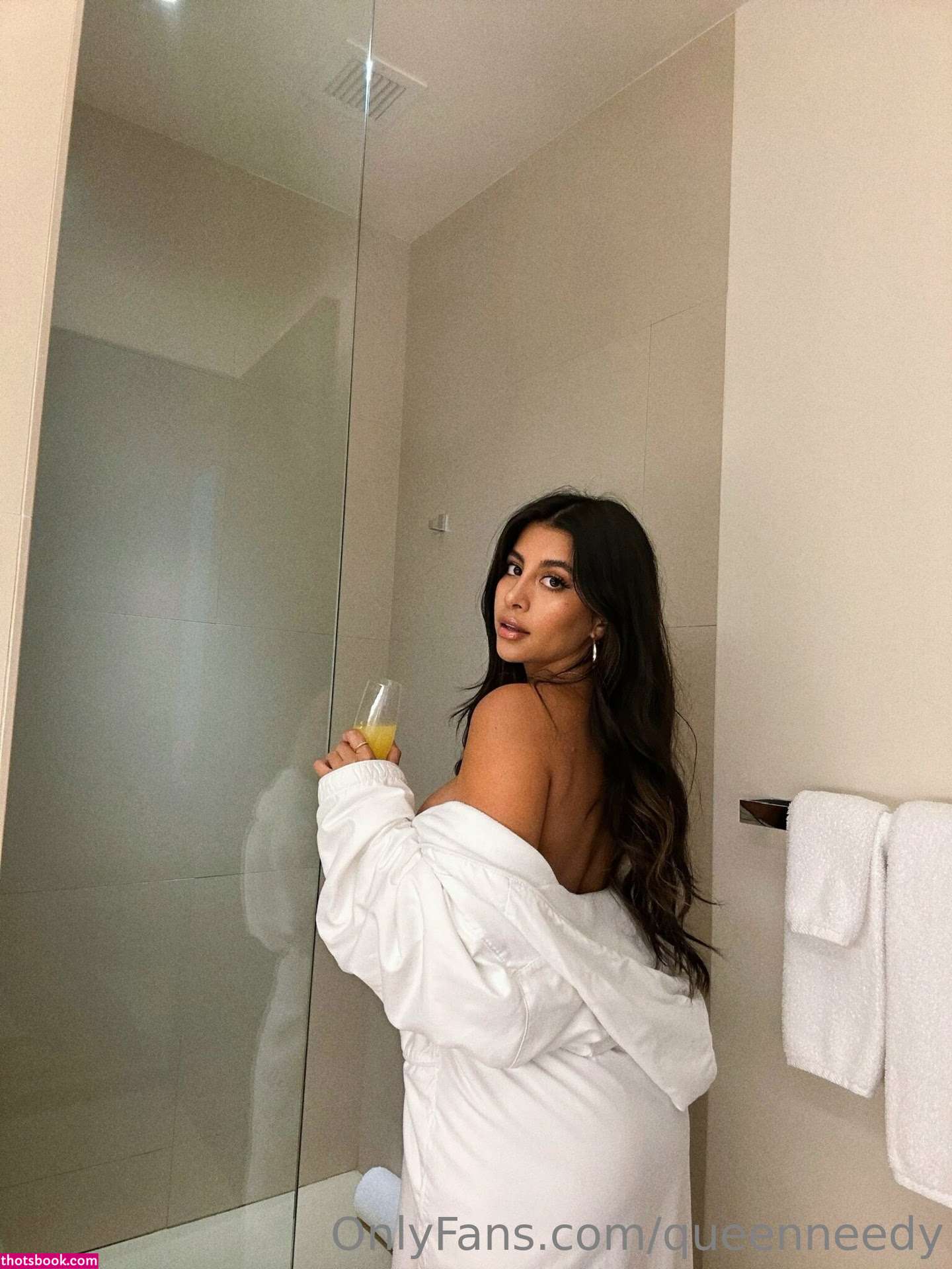 Queen Needy Nude OnlyFans Photos #15 815492