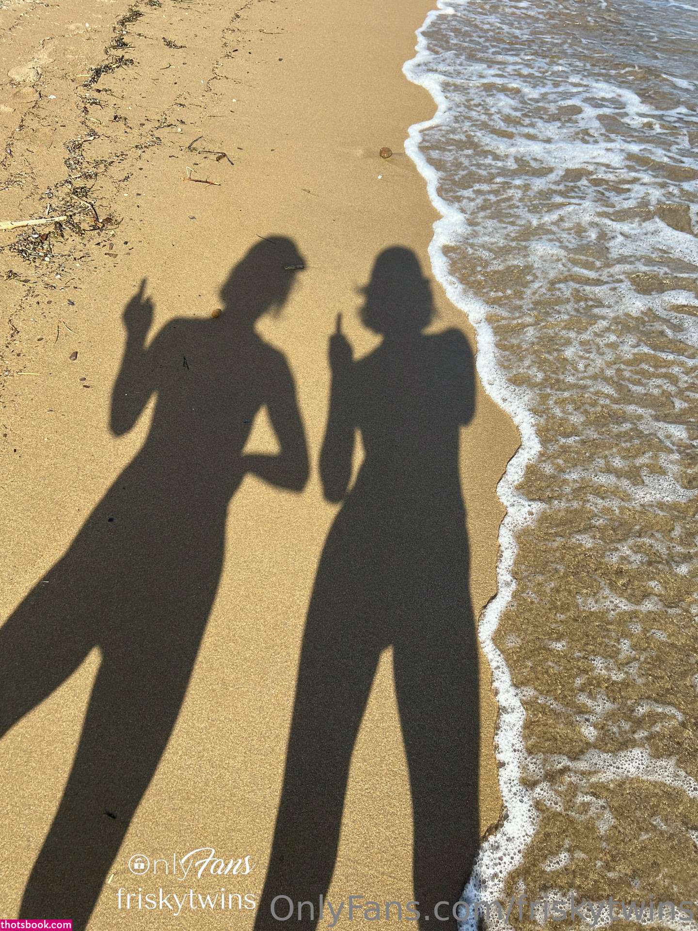 Frisky Twins FriskyAna FriskyIsa Nude OnlyFans Photos #10 739080