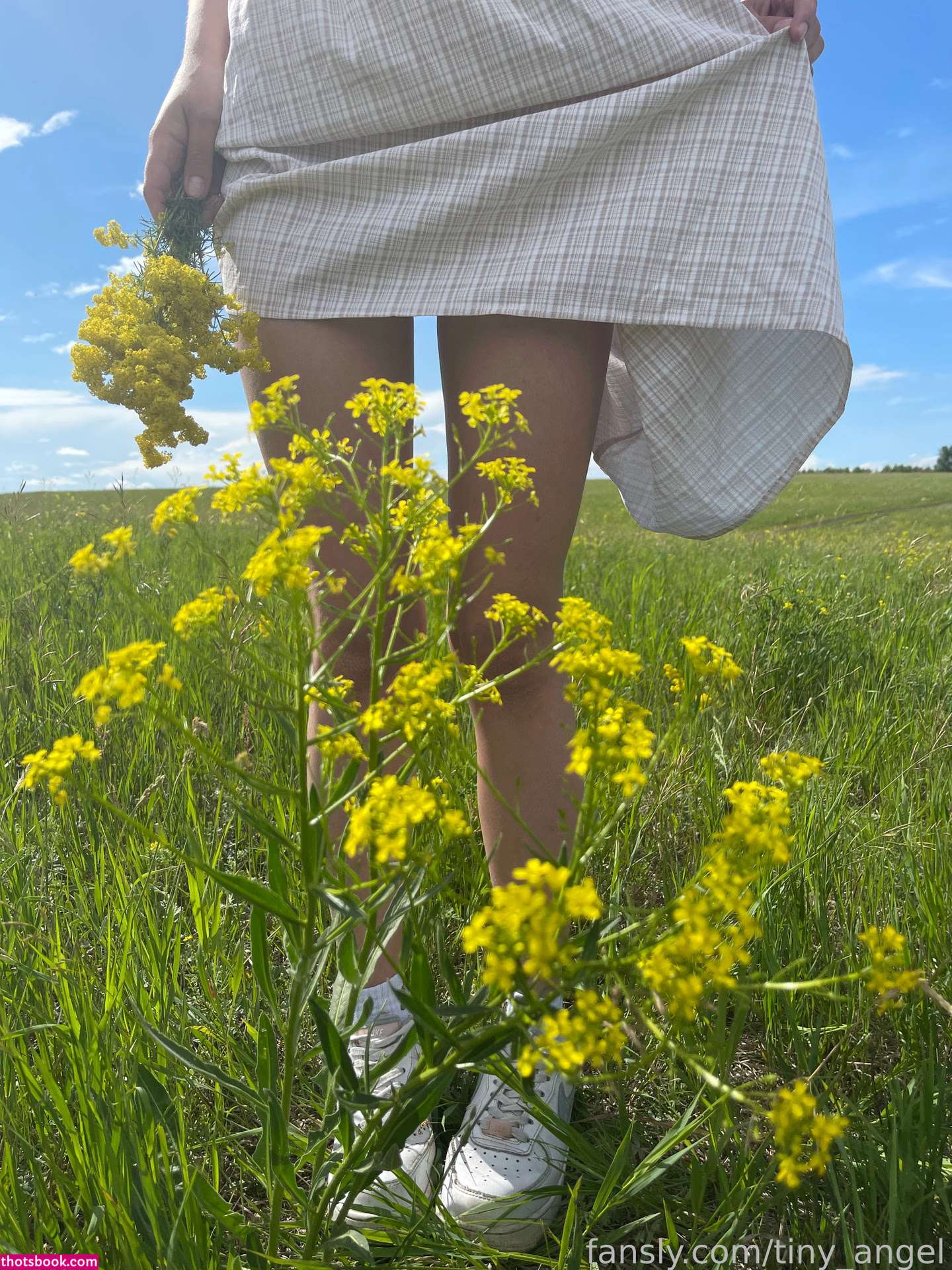 Tinyangelx Me Emily tiny angel rileyreid Nude OnlyFans Photos #1 791093