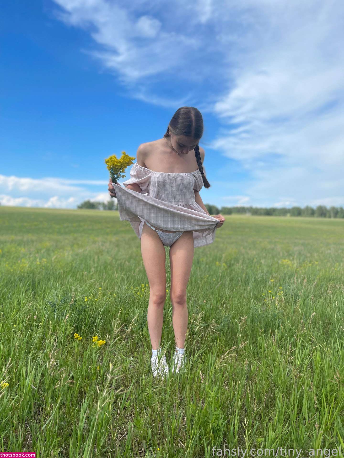 Tinyangelx Me Emily tiny angel rileyreid Nude OnlyFans Photos #1 791097