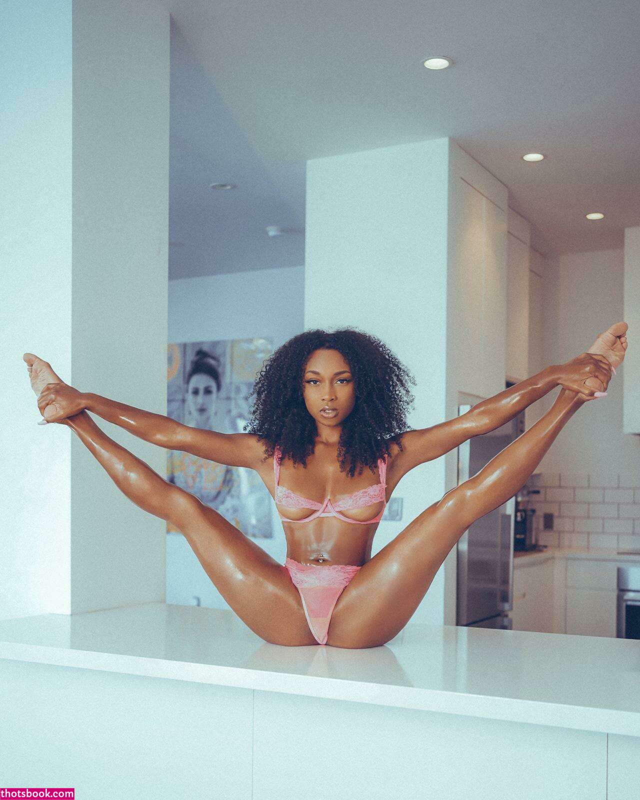 zenyogababevip zenyogababe Nude OnlyFans Photos #1 765441