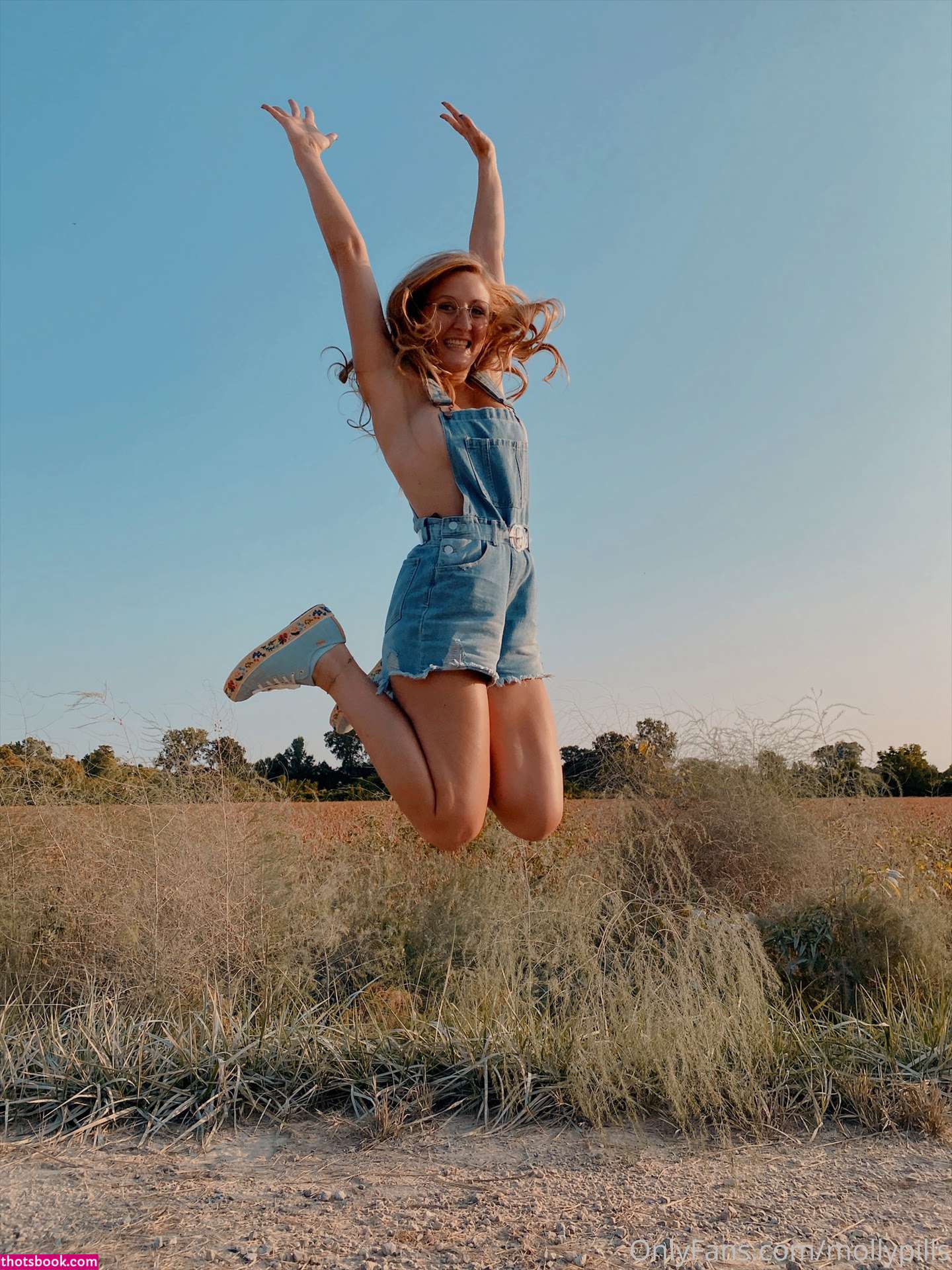 Molly Pills Horny Hiking Nude OnlyFans Photos #6 786155