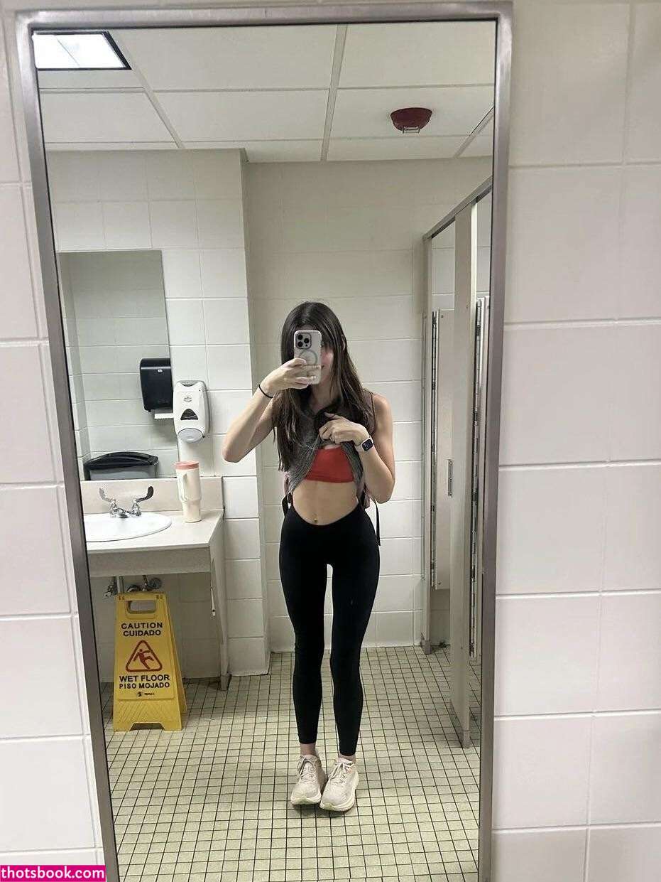 idkwhatimdoinglol5 Nude Leaks OnlyFans Photos #2 1578546