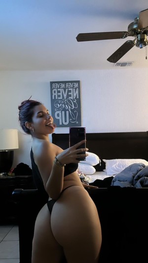 kellyrodriiguezzz kristalkr kristalkr21 Nude Leaks OnlyFans Photos #1