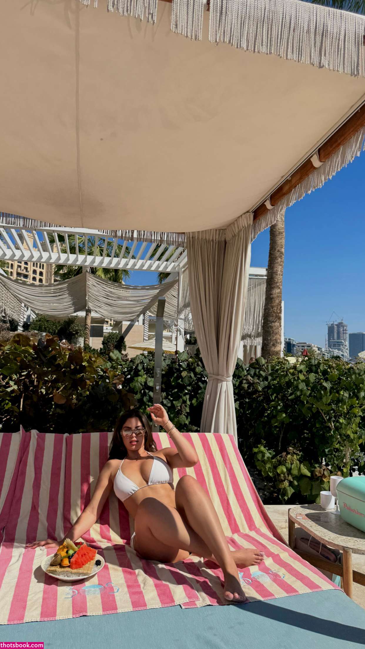 Nazanin Kavari Nude Leaks OnlyFans Photos #5 1584865