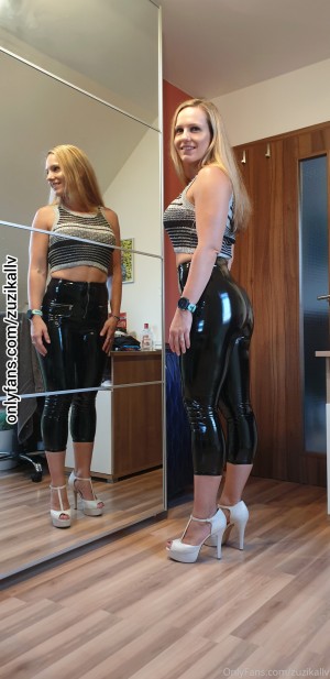 Zuzana Giles ZuzikallvZuzaS Nude Leaks OnlyFans Photos #2