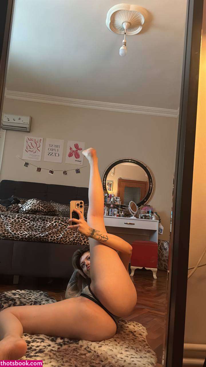 Simge Barankoglu Nude Leaks OnlyFans Photos #2 1597107