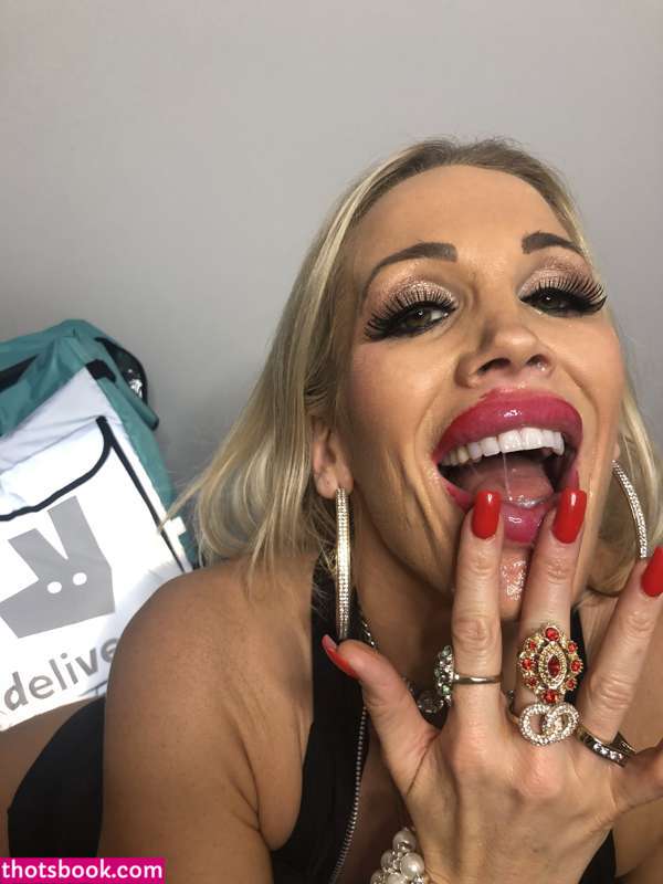 Rebecca More Nude Leaks OnlyFans Photos #4 1611249