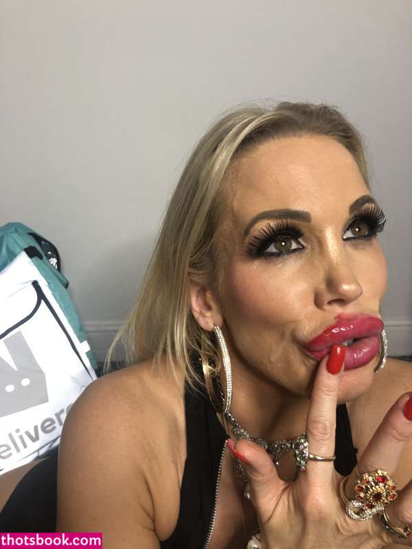 Rebecca More Nude Leaks OnlyFans Photos #4 1611251