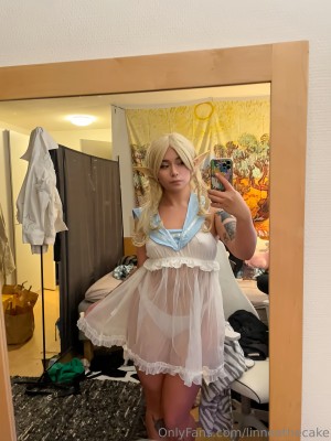 linneathecake Nude Leaks OnlyFans Photos #2