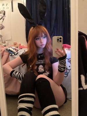 bimbogrlfriend thankyousnext julie Nude Leaks OnlyFans Photos #4