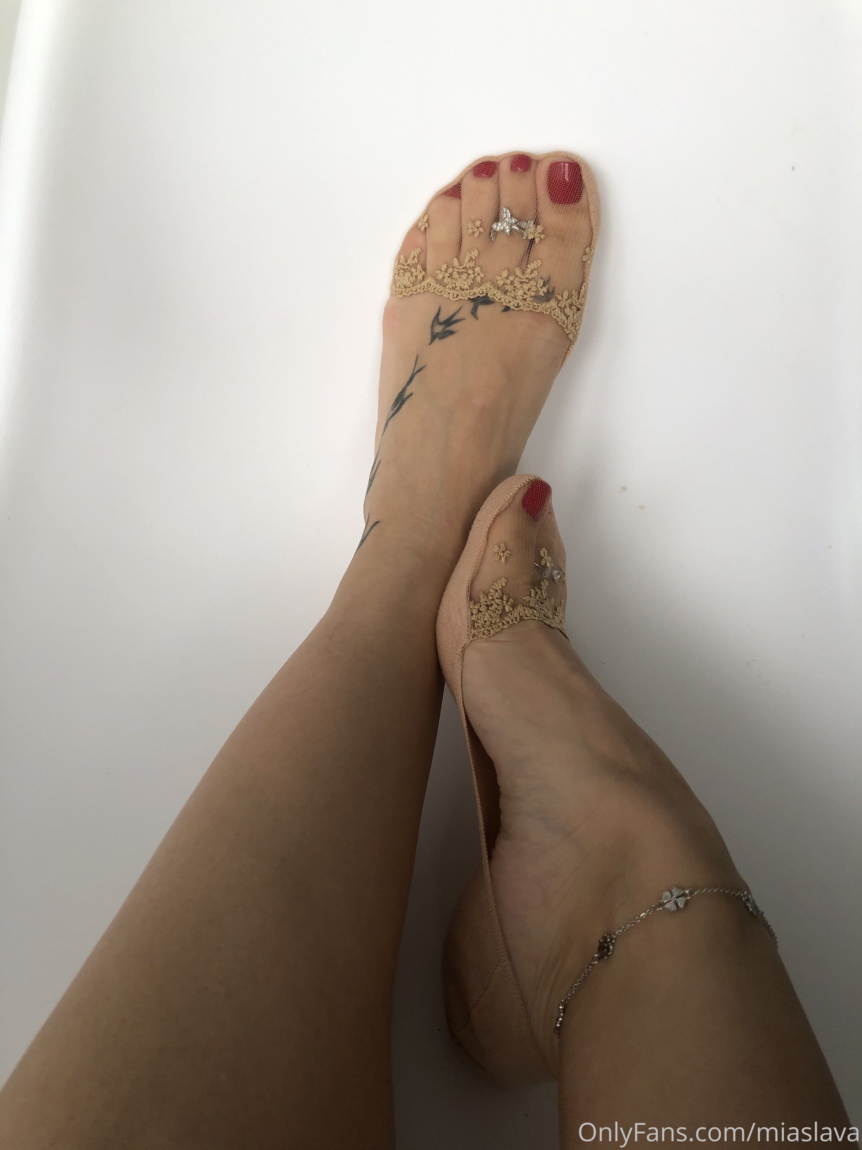 Alice Redlips Nude Photos I 68916