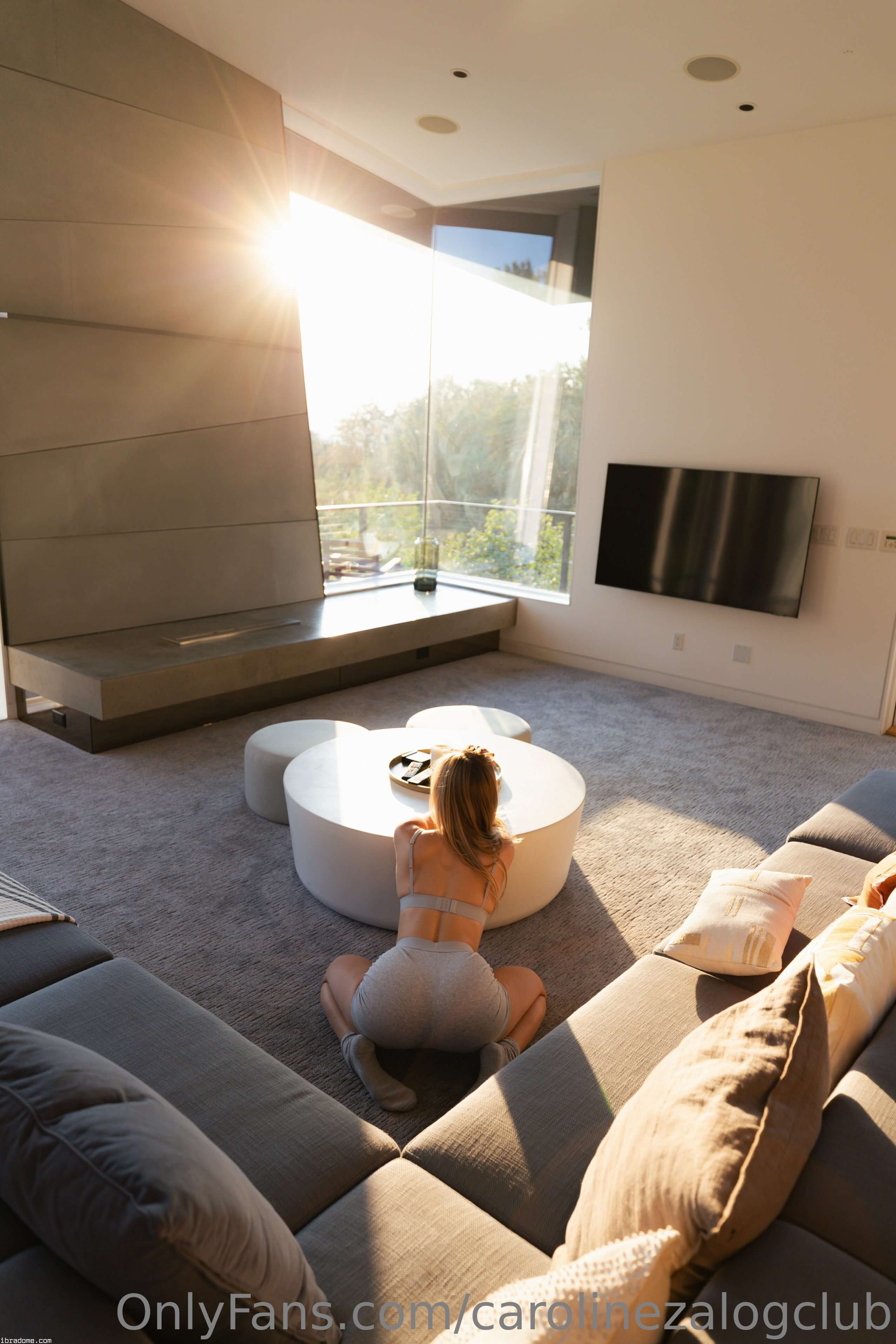 Caroline Zalog Photos #9 126077