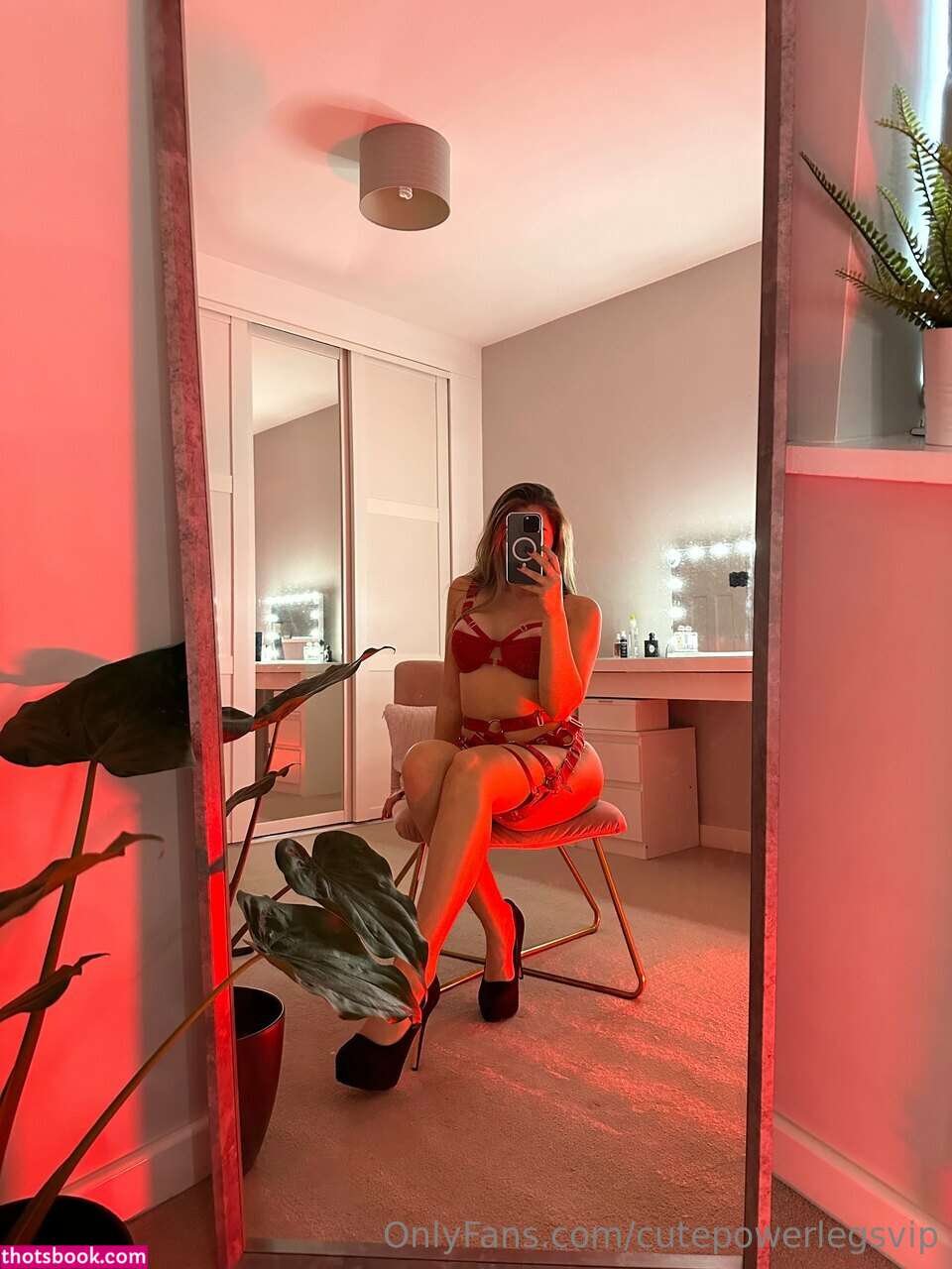 Cutepowerlegs Nude OnlyFans Photos #13 400044