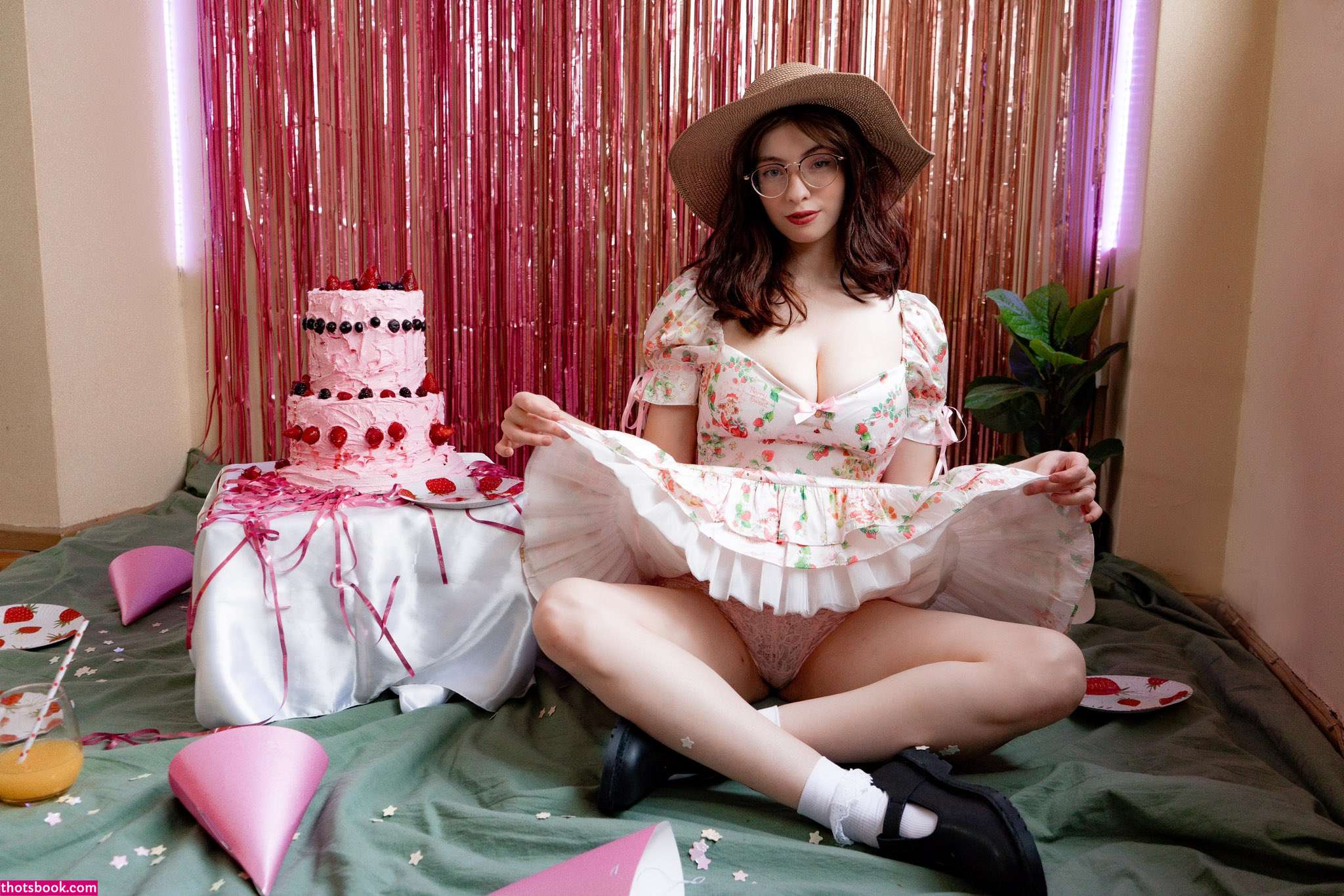 Victoriaramxs BatmanRW emilyemilka Nude OnlyFans Photos #21 415469