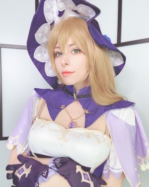 Yuriko Tiger Nude Photos #2