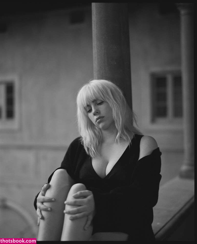 Billie Eilish Nude Photos #15 411315