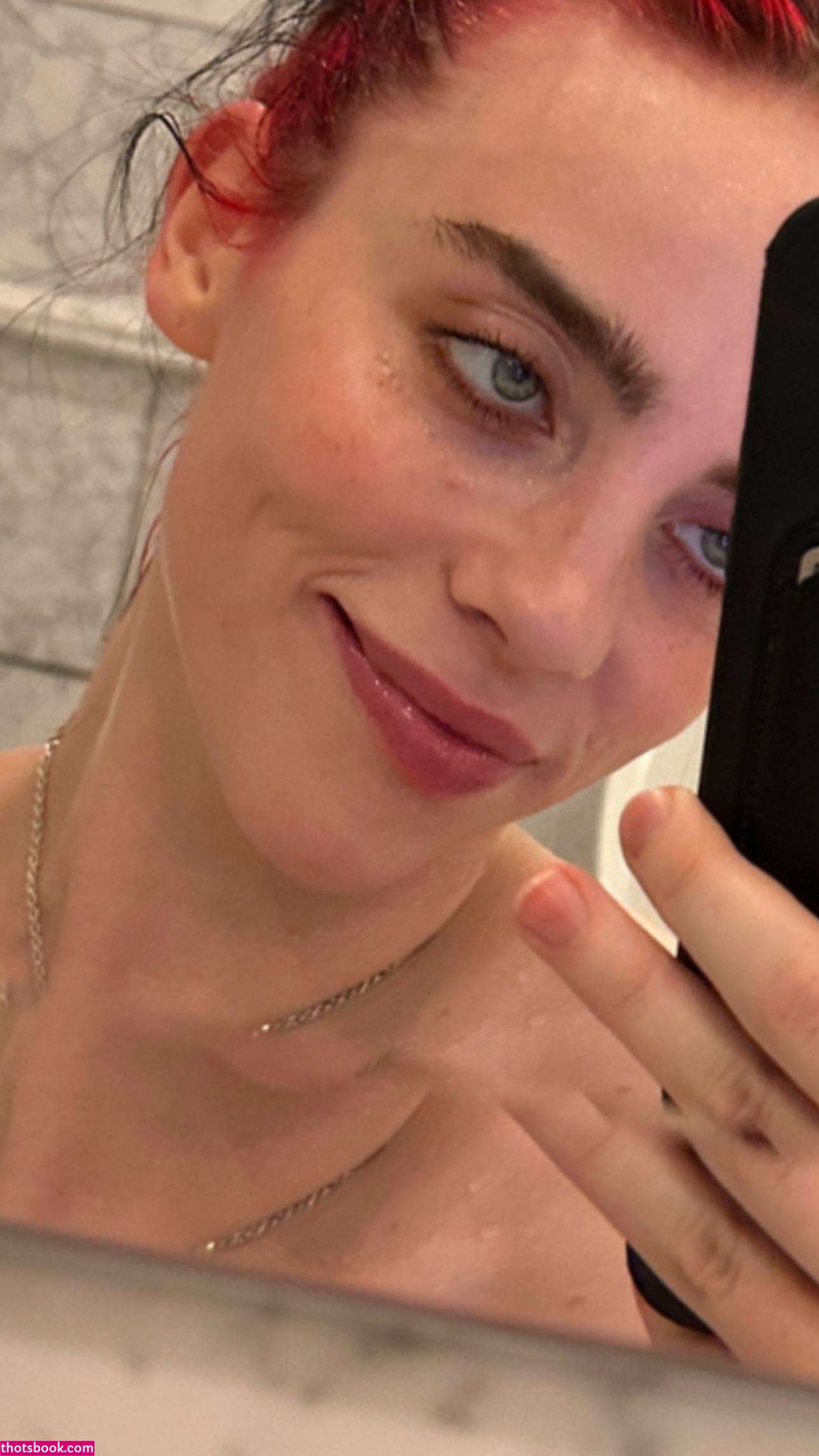 Billie Eilish Nude Photos #16 411333