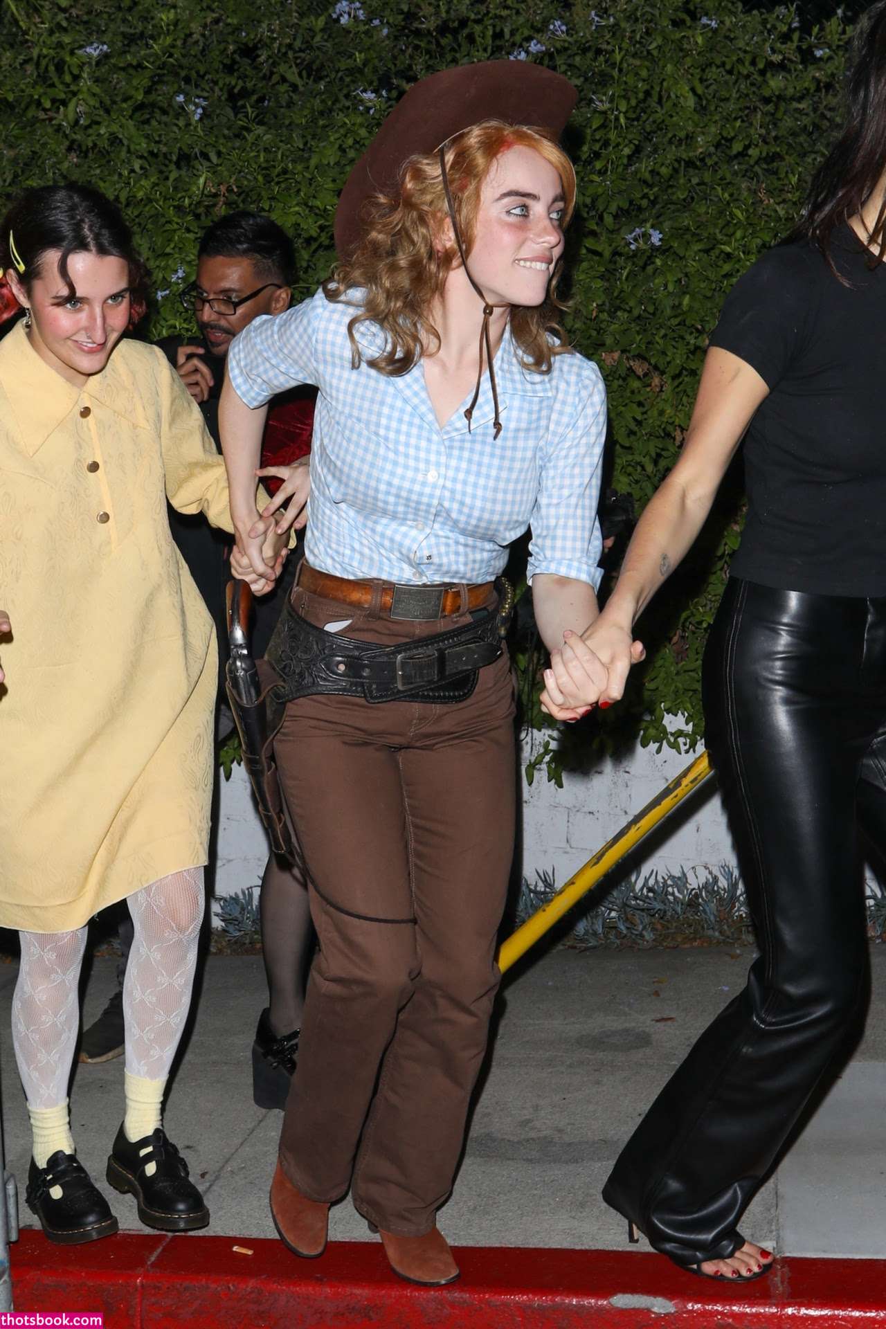 Billie Eilish Nude Photos #21 412363