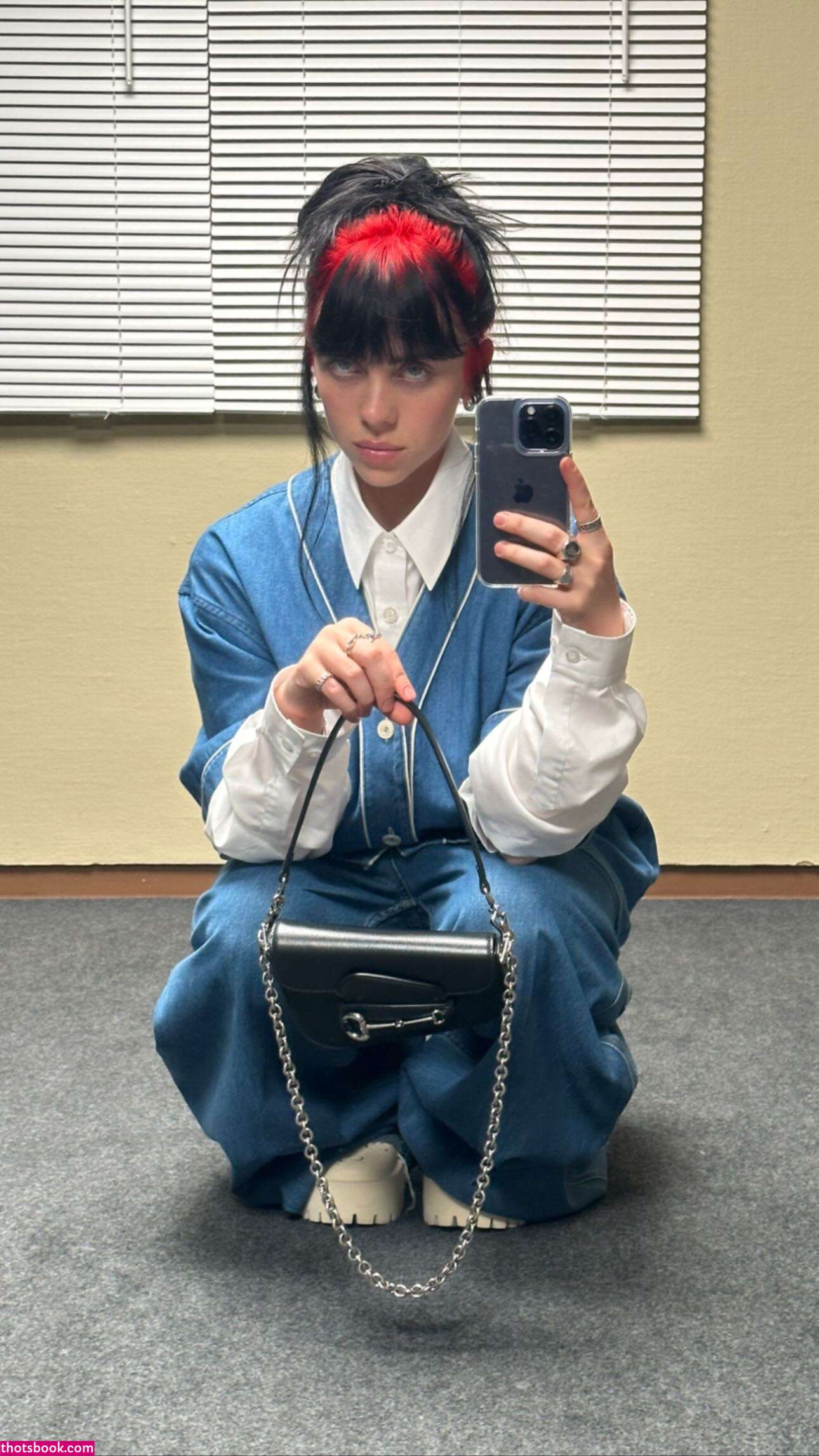 Billie Eilish Nude Photos #23 412379