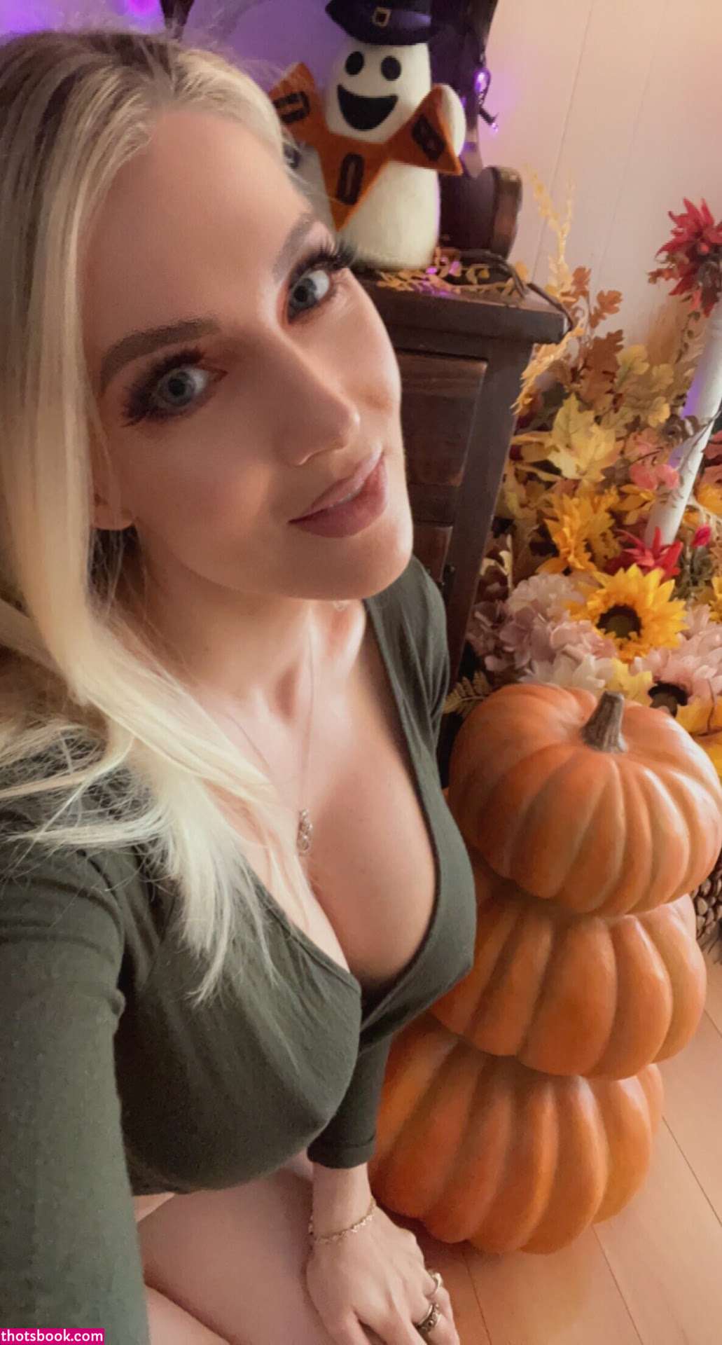 Kristen Hughey Nude Photos #4 413457