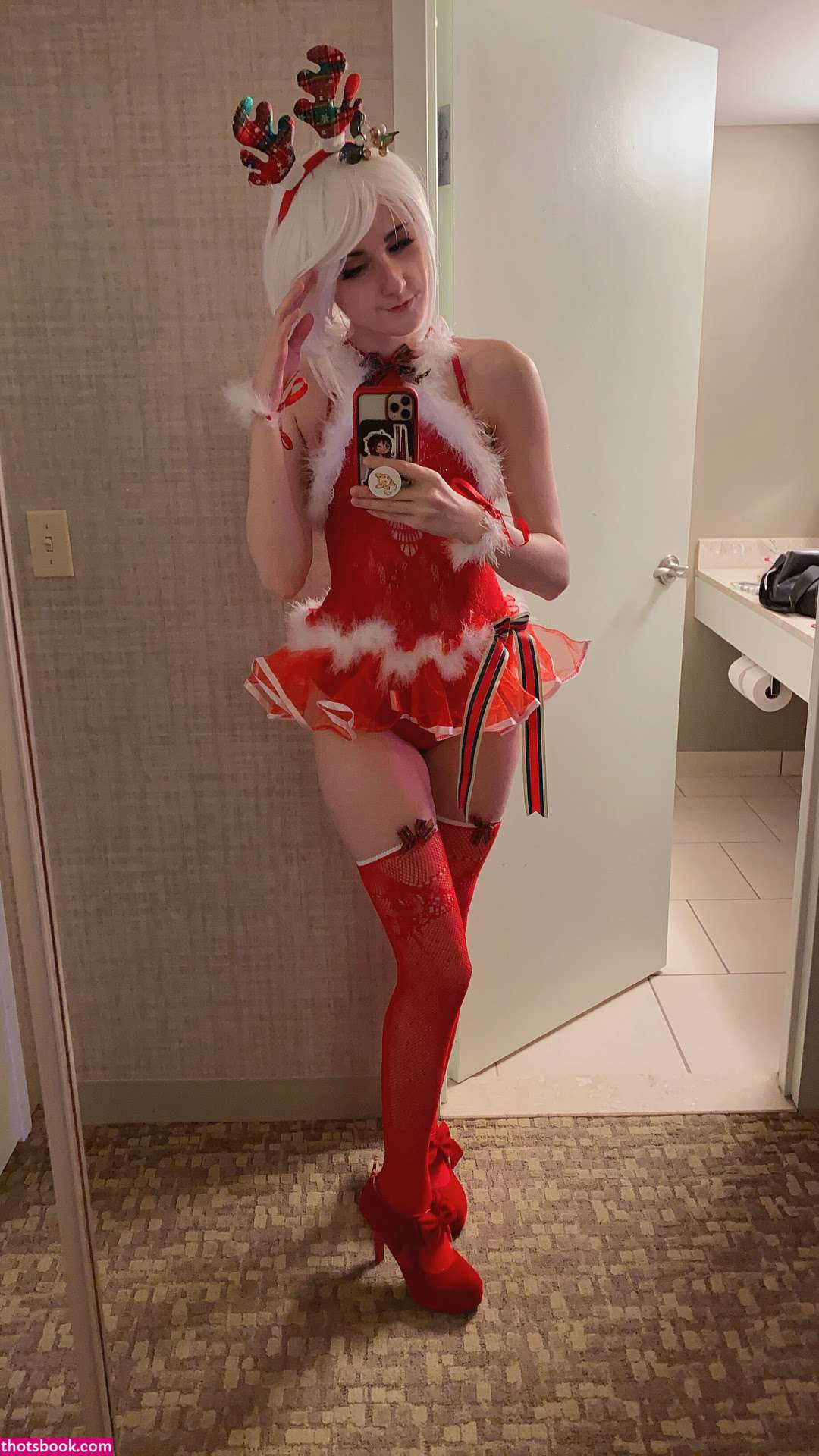 Labinnak Mangoloo Nude Photos #7 413581