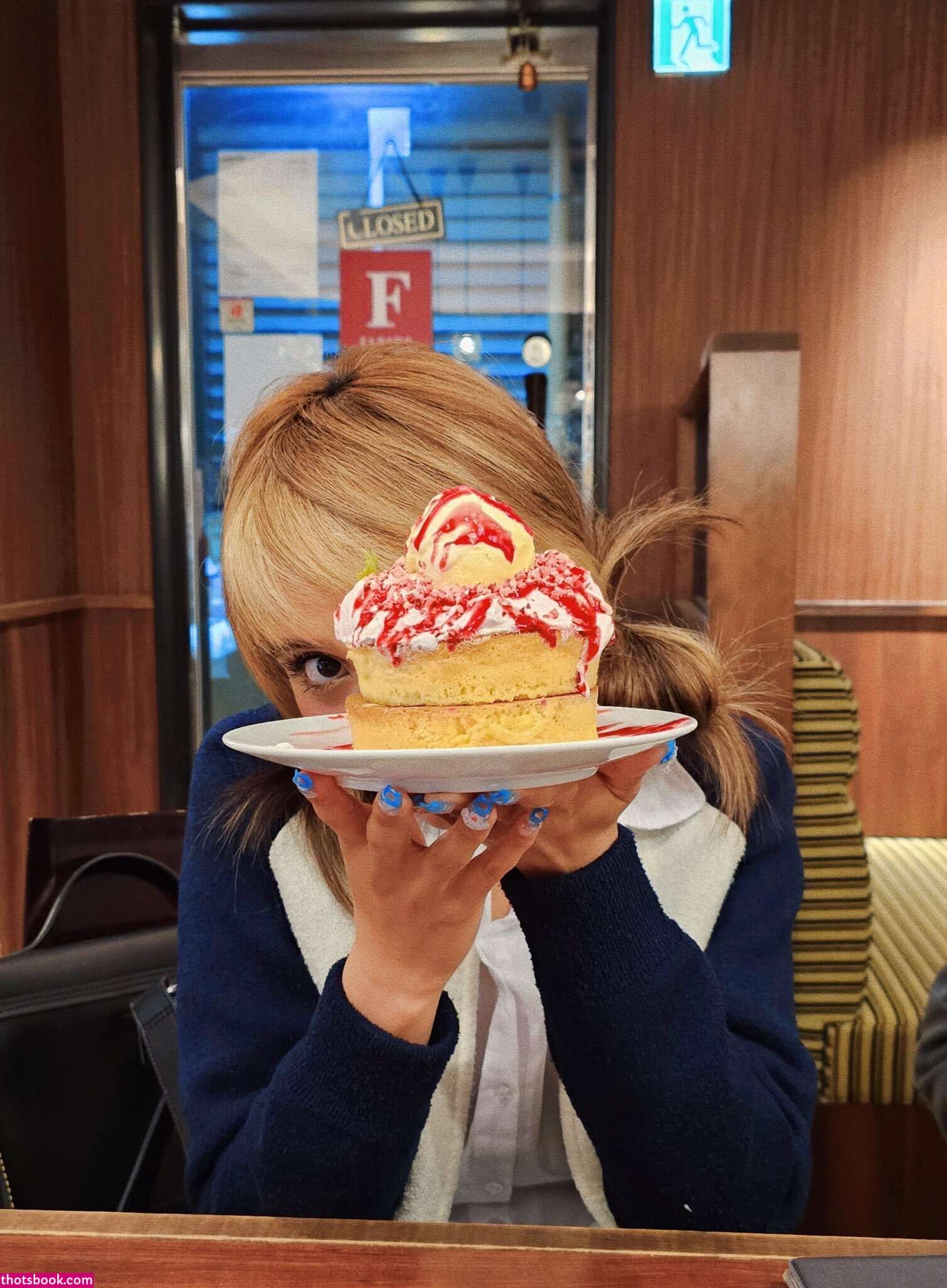 Neekolul neeko Nude Photos #8 389573