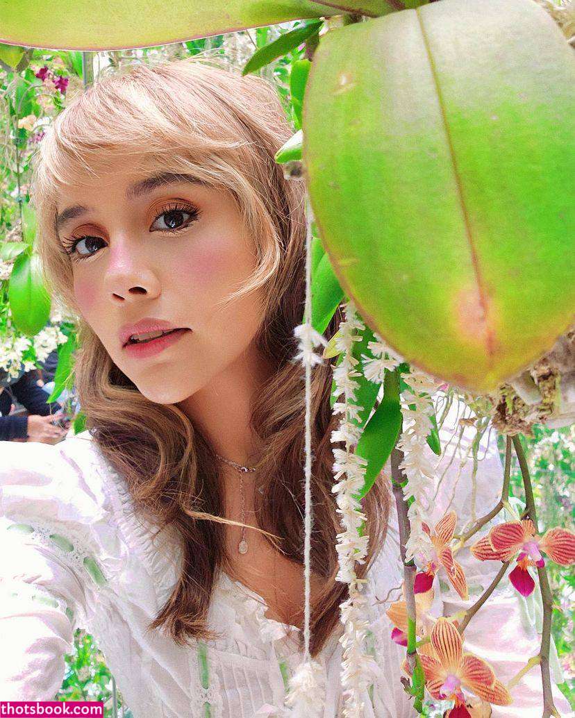 Neekolul neeko Nude Photos #11 389583