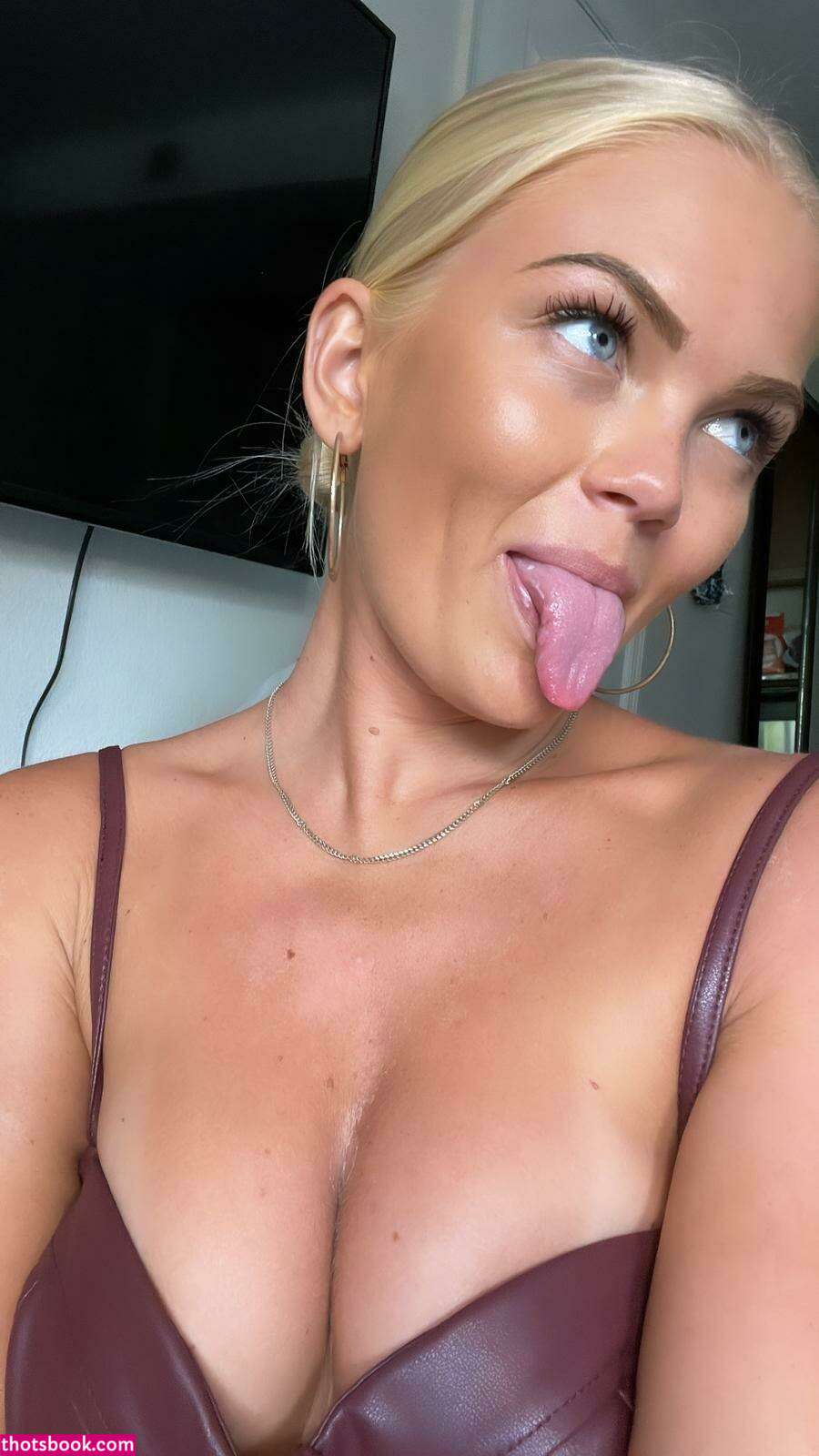 Nellie Cronen Nude OnlyFans Photos #9 407983