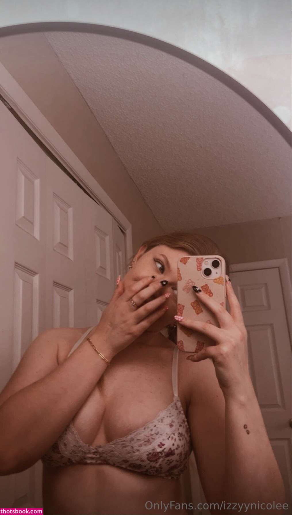 Izzy Nicole Izzyynicolee izzyluvaa lilyrose8009 Nude Leaks OnlyFans Photos #2 1827903