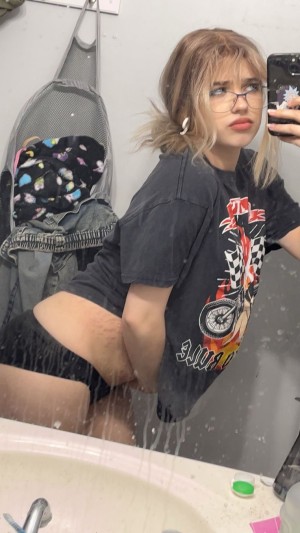 justacosplayer19 Aidrin baku spams Nude Leaks OnlyFans Photos #6