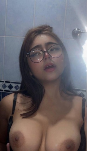 Badkabbrona Nude Leaks OnlyFans Photos #1