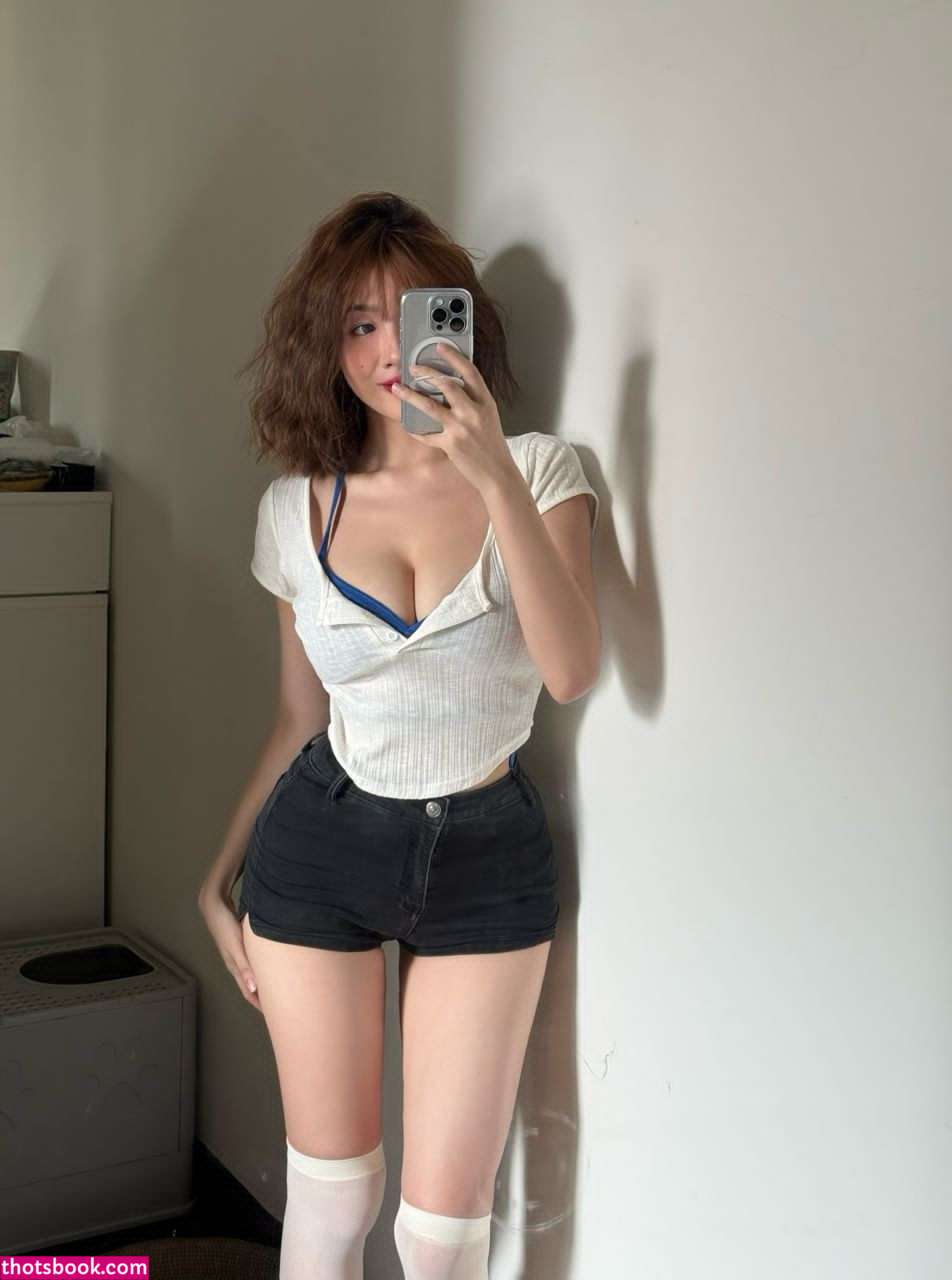 viviannn 67 Nude Leaks OnlyFans Photos #2 1834080