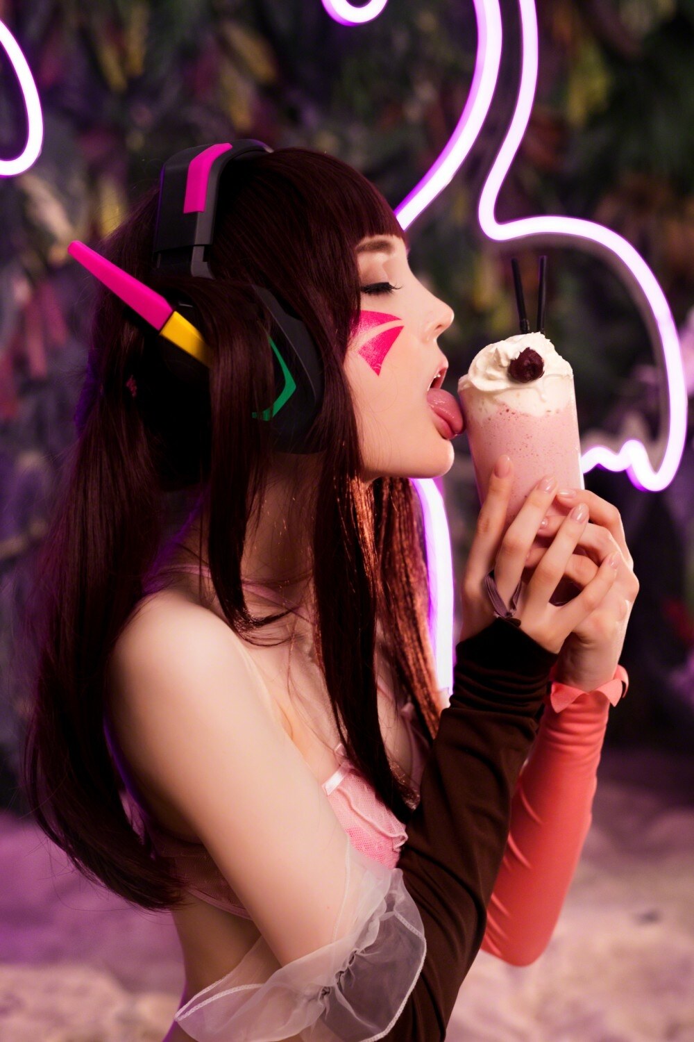 Rocsky Light Nude Photos - D.VA 6020