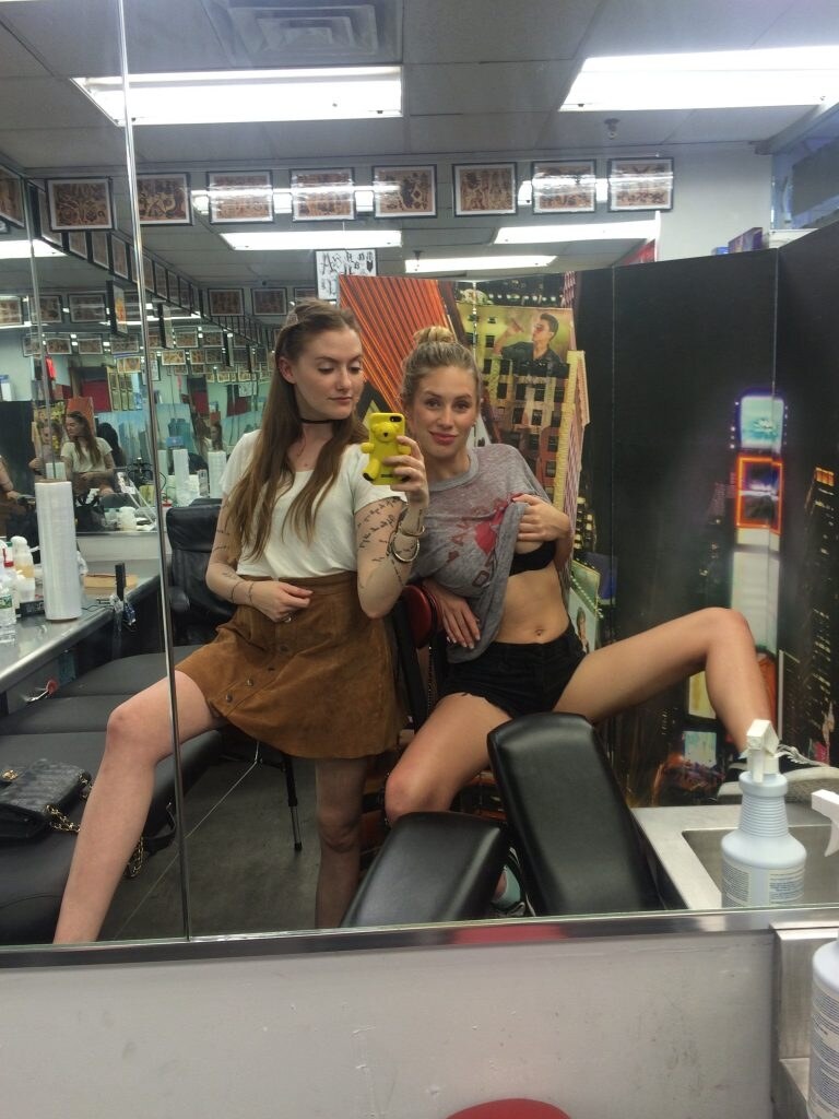 Dylan Penn Leaked Nude Photos 7379