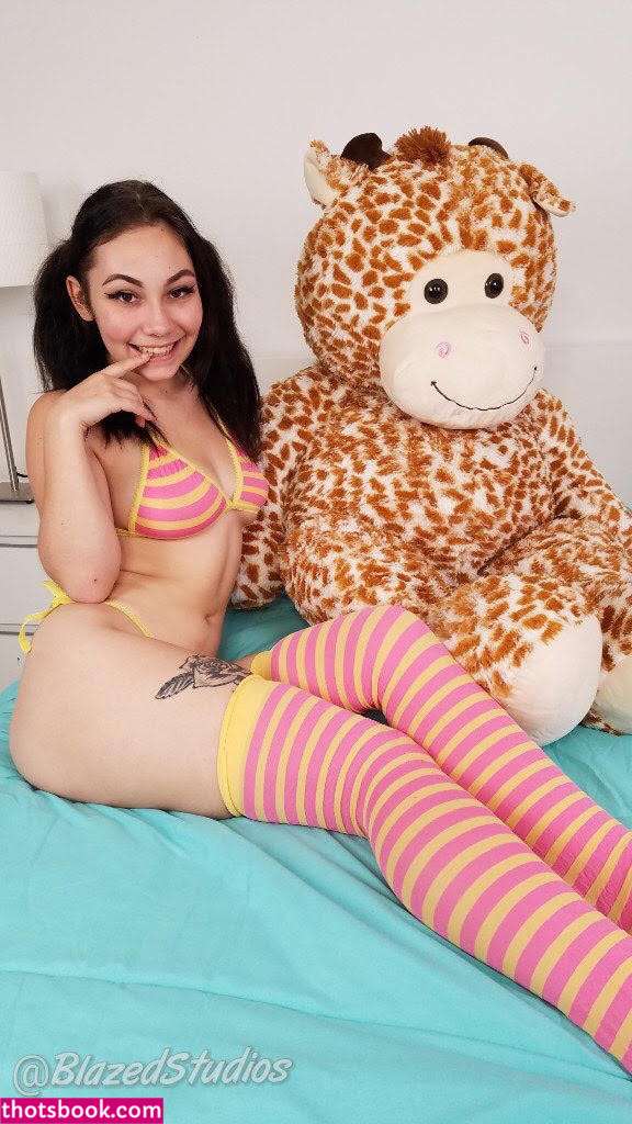 Lenna Lux Nude OnlyFans Photos #1 344326