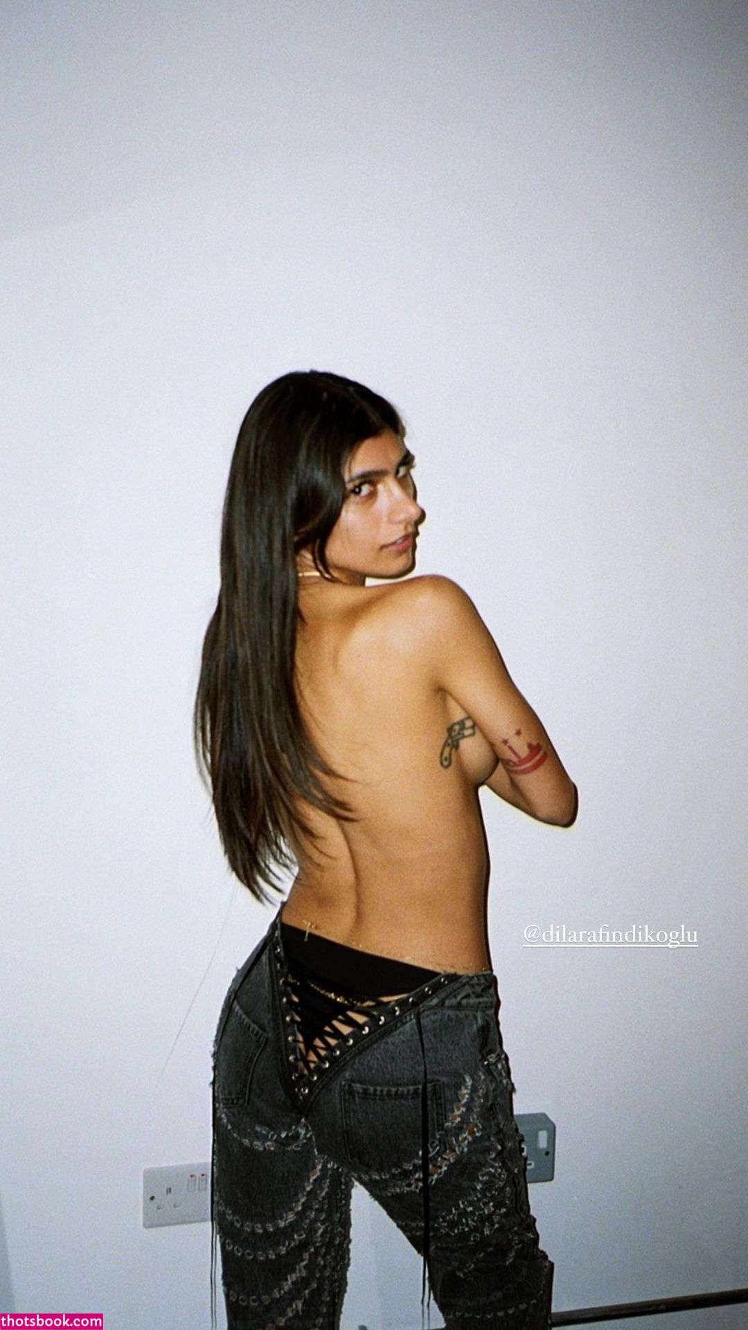 Mia Khalifa Nude OnlyFans Photos #7 371066