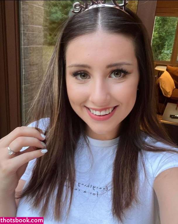 ErinMoore  mooreerinxxx Nude OnlyFans Photos #1 348188