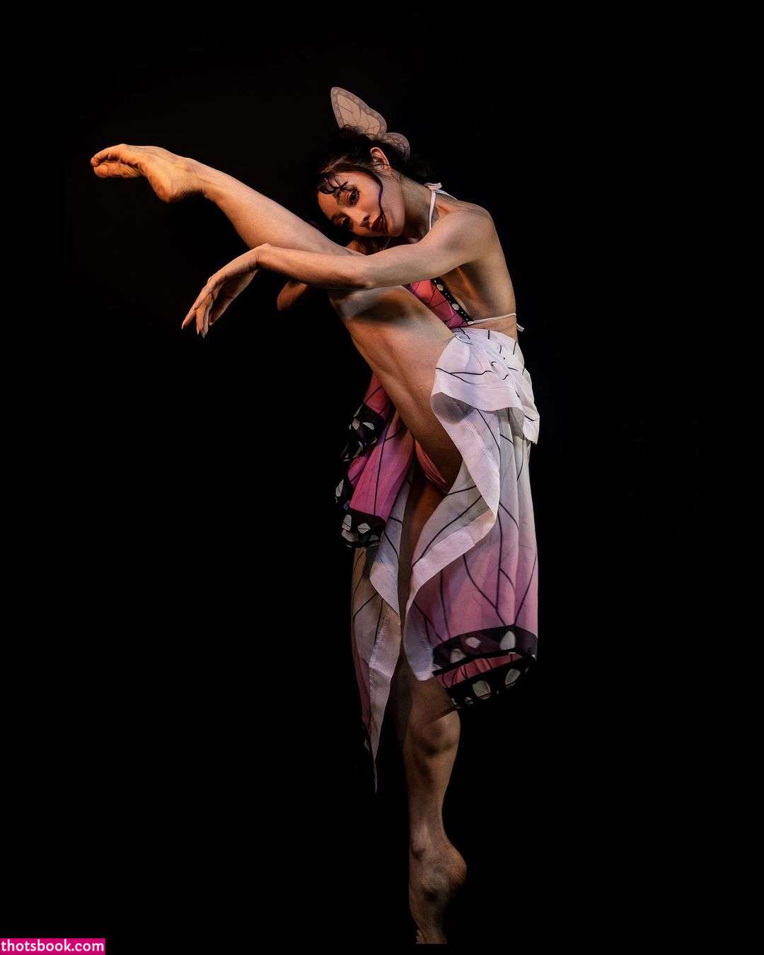 Yuan Herong Nude Photos #8 349626