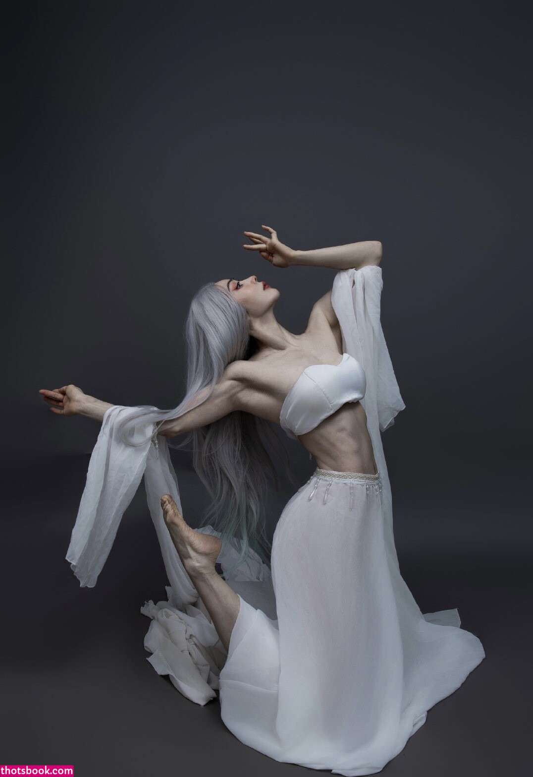 Yuan Herong Nude Photos #9 349643