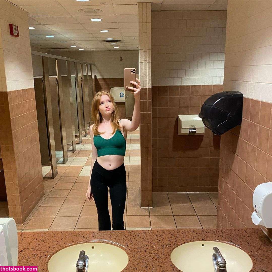 Makenna Kelly Lifewithmak Nude OnlyFans Photos #7 377726